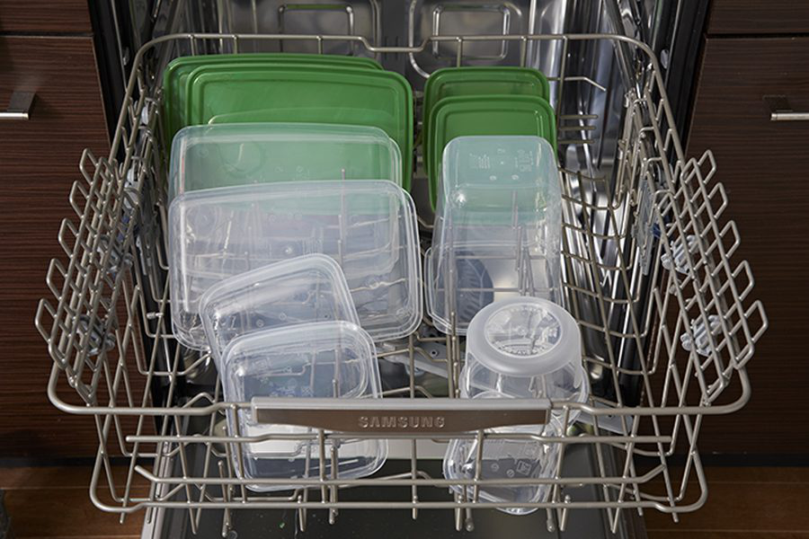 BPA-free plastic food containers